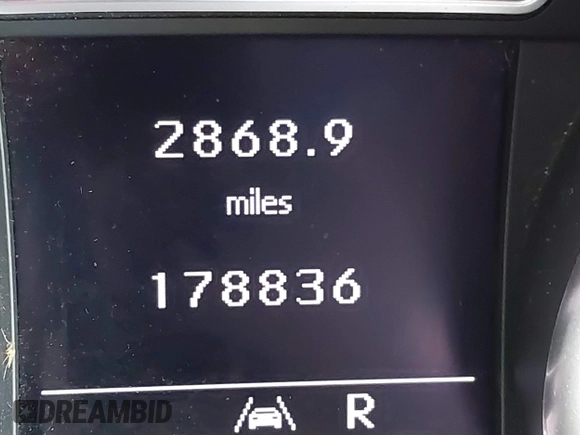 2012 Mercedes-Benz M ML 350 with VIN 4JGDA5HB9CA056210, listed as a IAAI auction lot 41892887 with 178,836 mi miles. Bid and sale history available at carsss.com. Image 15.