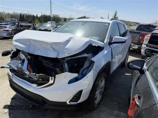 2020 GMC Terrain SLE z VIN 3GKALTEV6LL119894, wystawiony jako Copart lot #57132205 z przebiegiem Nie podano mil oraz Szkoda całkowita • Salvage title. Historia ofert i sprzedaży dostępna na DreamBid. Obrazek 1.