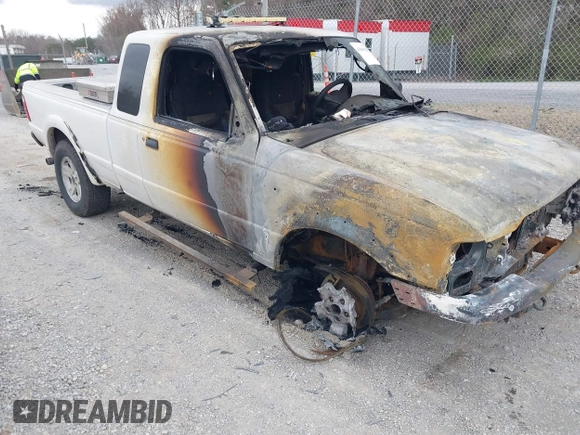 2004 Ford Ranger XL Fleet with VIN 1FTZR45E14PA73366, listed as a IAAI auction lot 41845559 with 1 mi miles. Bid and sale history available at carsss.com. Image 1.