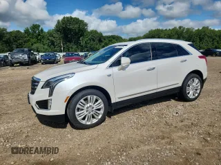 2019 Cadillac XT5 Premium Luxury AWD z VIN 1GYKNFRS3KZ105139, wystawiony jako Copart lot #62923395 z przebiegiem 61 354 mil mil oraz Szkoda całkowita • Salvage title. Historia ofert i sprzedaży dostępna na DreamBid. Obrazek 1.