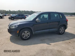 2013 Volkswagen Tiguan S z VIN WVGAV3AXXDW621800, wystawiony jako Copart lot #58476365 z przebiegiem 148 392 mil mil oraz Czysty tytuł • Clean title. Historia ofert i sprzedaży dostępna na DreamBid. Obrazek 1.