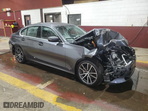 2019 BMW 3 Series 330i xDrive with VIN WBA5R7C59KAJ85302, listed as a Copart auction lot 46844465 with 54,469 mi miles and Salvage Title. Bid and sale history available at carsss.com. Image 4.