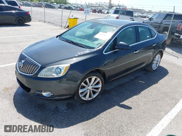 2015 Buick Verano Group z VIN 1G4PS5SK6F4175810, wystawiony jako IAAI lot #42079004 z przebiegiem 179 822 mil mil oraz . Historia ofert i sprzedaży dostępna na DreamBid. Obrazek 2.