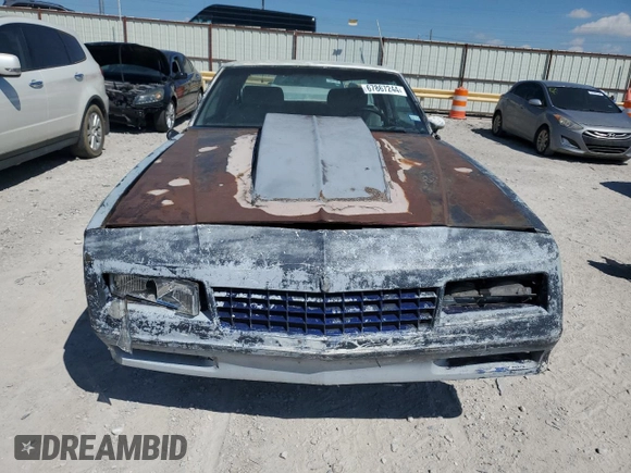 1981 Chevrolet Monte Carlo с VIN 1G1AZ37J9BR436623, выставлен на аукционе Copart как лот 67867244 с пробегом Не указан миль и Списание • Salvage title. История ставок и продаж доступна на DreamBid. Изображение 5.