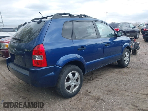 2007 Hyundai Tucson GLS with VIN KM8JM12B37U504070, listed as a IAAI auction lot 42037713 with 118,102 mi miles. Bid and sale history available at carsss.com. Image 4.