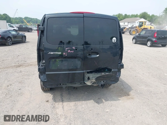 2018 Mercedes-Benz Metris Passenger with VIN WD4PG2EE0J3460906, listed as a IAAI auction lot 42486423 with 92,893 mi miles and . Bid and sale history available at DreamBid. Image 6.