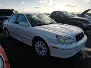 2003 Hyundai Sonata GLS with VIN KMHWF35H83A876608, listed as a Copart auction lot 78296724 with 0 mi miles and Non Repairable. Bid and sale history available at carsss.com. Image 4.