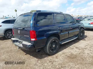 2004 Cadillac Escalade z VIN 1GYEC63T34R273497, wystawiony jako IAAI lot #41719537 z przebiegiem 256 975 mil mil oraz . Historia ofert i sprzedaży dostępna na DreamBid. Obrazek 4.