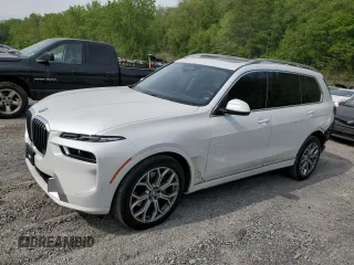 2024 BMW X7 xDrive40i z VIN 5UX23EM03R9U92778, wystawiony jako Copart lot #56523135 z przebiegiem 33 138 mil mil oraz Szkoda całkowita • Salvage title. Historia ofert i sprzedaży dostępna na DreamBid. Obrazek 1.