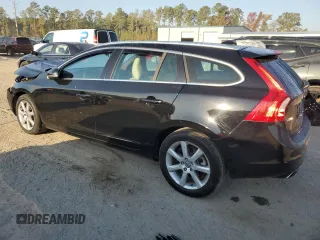 2017 Volvo V60 Premier with VIN YV140MEK2H1331763, listed as a Copart auction lot 77954904 with 0 mi miles and Salvage Title. Bid and sale history available at carsss.com. Image 2.