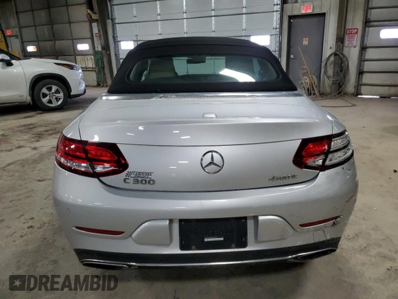2019 Mercedes-Benz C 300 z VIN WDDWK8EB0KF826740, wystawiony jako Copart lot #47820995 z przebiegiem 97 318 mil mil oraz Szkoda całkowita • Salvage title. Historia ofert i sprzedaży dostępna na DreamBid. Obrazek 6.