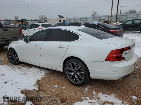 2017 Volvo S90 Momentum with VIN YV1A22MK6H1011610, listed as a Copart auction lot 45763285 with 134,657 mi miles and Salvage Title. Bid and sale history available at carsss.com. Image 2.