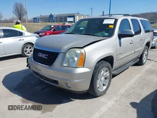 2007 GMC Yukon XL SLT with VIN 1GKFK16337J282185, listed as a IAAI auction lot 41738290 with 295,458 mi miles. Bid and sale history available at carsss.com. Image 19.
