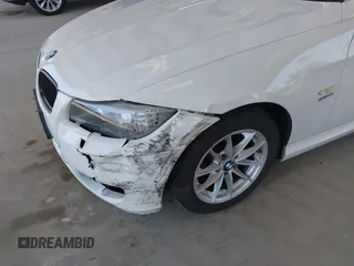 2010 BMW 3 Series 328i xDrive with VIN WBAPK5C58AA649146, listed as a IAAI auction lot 42408311 with 90,944 mi miles and . Bid and sale history available at DreamBid. Image 6.