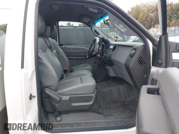 2014 Ford F-250 XL with VIN 1FDBF2A68EEA48129, listed as a IAAI auction lot 42271285 with 183,794 mi miles and . Bid and sale history available at DreamBid. Image 5.