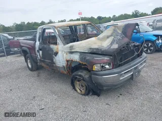 2001 Dodge Ram 1500 with VIN 1B7HF13Y61J256339, listed as a IAAI auction lot 40468951 with 141,214 mi miles. Bid and sale history available at carsss.com. Image 1.