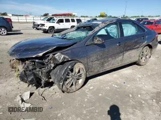 2017 Toyota Camry XLE with VIN 4T1BF1FK8HU801698, listed as a Copart auction lot 57239345 with 71,392 mi miles and Salvage title. Bid and sale history available at DreamBid. Image 1.