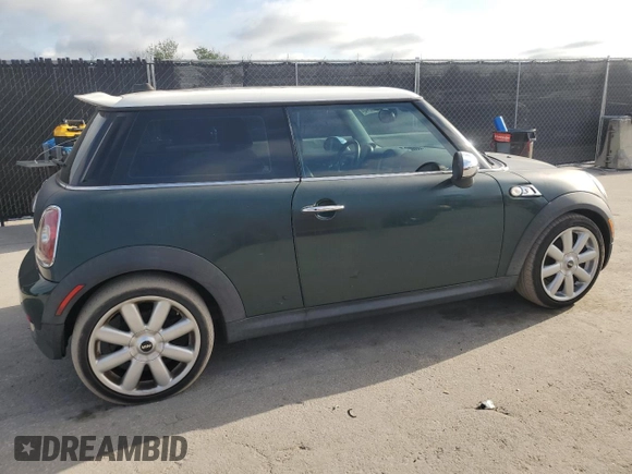 2008 MINI Hardtop S with VIN WMWMF73548TT93539, listed as a Copart auction lot 58028045 with 89,401 mi miles and Clean title. Bid and sale history available at DreamBid. Image 3.