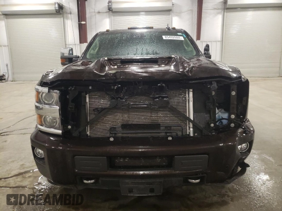 2019 Chevrolet Silverado 3500HD High Country with VIN 1GC4KYEY3KF166649, listed as a Copart auction lot 85492684 with 113,298 mi miles and Salvage Title. Bid and sale history available at carsss.com. Image 5.