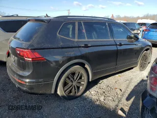 2022 Volkswagen Tiguan SE R-Line Black with VIN 3VV8B7AX0NM005870, listed as a Copart auction lot 88676735 with 40,428 mi miles and Salvage Title. Bid and sale history available at DreamBid. Image 3.