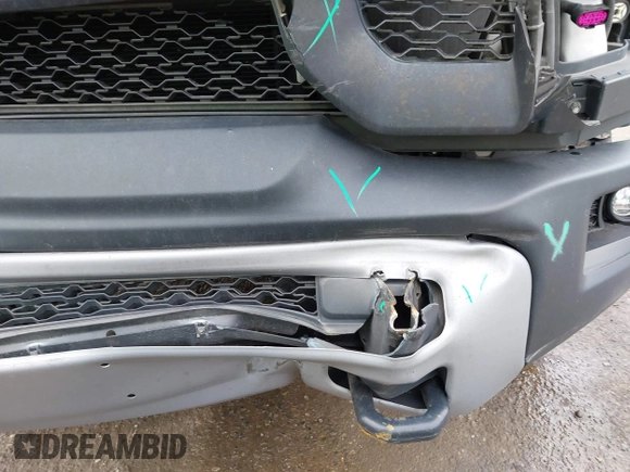 2018 Ram 1500 Rebel with VIN 1C6RR7YT5JS152633, listed as a IAAI auction lot 41788274 with 146,298 mi miles. Bid and sale history available at carsss.com. Image 20.