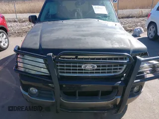 2002 Ford Explorer Eddie Bauer z VIN 1FMDU74W82ZC83464, wystawiony jako IAAI lot #41652672 z przebiegiem 145 151 mil mil oraz . Historia ofert i sprzedaży dostępna na DreamBid. Obrazek 12.