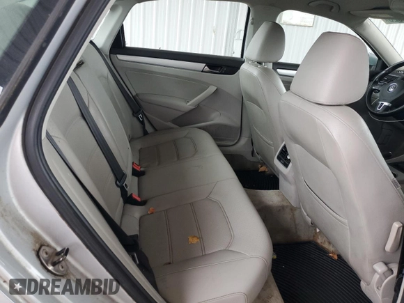 2013 Volkswagen Passat SE с VIN 1VWBH7A35DC118033, выставлен на аукционе Copart как лот 59998325 с пробегом 248 493 миль миль и Чистый • Clean title. История ставок и продаж доступна на DreamBid. Изображение 10.