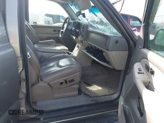 2002 GMC Yukon XL SLT z VIN 3GKFK16Z42G208742, wystawiony jako IAAI lot #41956838 z przebiegiem 261 835 mil mil oraz . Historia ofert i sprzedaży dostępna na DreamBid. Obrazek 5.