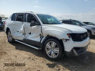 2018 Volkswagen Atlas SEL Premium z VIN 1V2NR2CAXJC539249, wystawiony jako Copart lot #55992035 z przebiegiem 132 814 mil mil oraz Szkoda całkowita • Salvage title. Historia ofert i sprzedaży dostępna na DreamBid. Obrazek 4.