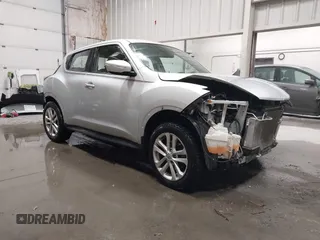 2017 Nissan Juke SL with VIN JN8AF5MV7HT754100, listed as a IAAI auction lot 41241767 with 61,163 mi miles. Bid and sale history available at carsss.com. Image 1.