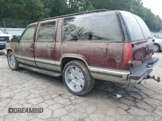 1998 Chevrolet Suburban with VIN 1GNEC16R6WJ357136, listed as a Copart auction lot 62788285 with 3,593,212 mi miles and Clean title. Bid and sale history available at DreamBid. Image 2.