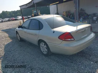 2005 Ford Taurus SE with VIN 1FAFP53205A131307, listed as a IAAI auction lot 42678385 with 198,491 mi miles and . Bid and sale history available at DreamBid. Image 3.