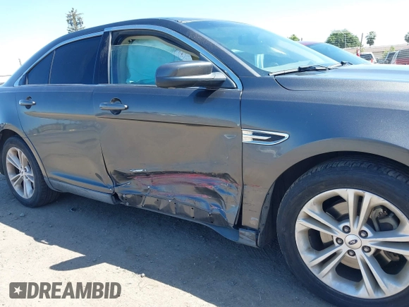 2015 Ford Taurus SEL z VIN 1FAHP2E83FG184588, wystawiony jako IAAI lot #42262166 z przebiegiem 116 392 mil mil oraz . Historia ofert i sprzedaży dostępna na DreamBid. Obrazek 6.