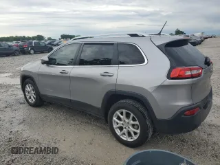2017 Jeep Cherokee Latitude z VIN 1C4PJLCB6HW507679, wystawiony jako Copart lot #59638945 z przebiegiem 102 853 mil mil oraz Szkoda całkowita • Salvage title. Historia ofert i sprzedaży dostępna na DreamBid. Obrazek 2.