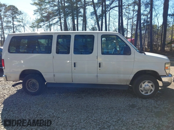 2011 Ford Econoline Passenger XL with VIN 1FBNE3BL8BDA78431, listed as a IAAI auction lot 41604795 with 179,493 mi miles. Bid and sale history available at carsss.com. Image 13.