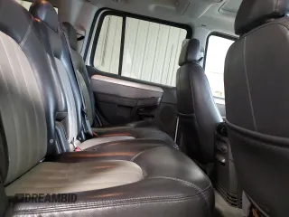 2004 Mercury Mountaineer Convenience z VIN 4M2DU86W04ZJ06749, wystawiony jako Copart lot #55472605 z przebiegiem 122 596 mil mil oraz Szkoda całkowita • Salvage title. Historia ofert i sprzedaży dostępna na DreamBid. Obrazek 11.