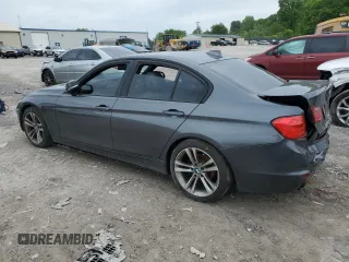 2013 BMW 3 Series 328i z VIN WBA3A5C59DF352539, wystawiony jako Copart lot #55279645 z przebiegiem 119 870 mil mil oraz Czysty tytuł • Clean title. Historia ofert i sprzedaży dostępna na DreamBid. Obrazek 2.