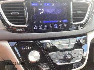 2017 Chrysler Pacifica Touring with VIN 2C4RC1DG5HR764942, listed as a IAAI auction lot 42255421 with 64,381 mi miles and . Bid and sale history available at DreamBid. Image 13.
