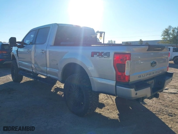 2019 Ford Super Duty F-250 SRW XL with VIN 1FT7W2BT6KED82699, listed as a IAAI auction lot 40853142 with 145,754 mi miles. Bid and sale history available at carsss.com. Image 3.