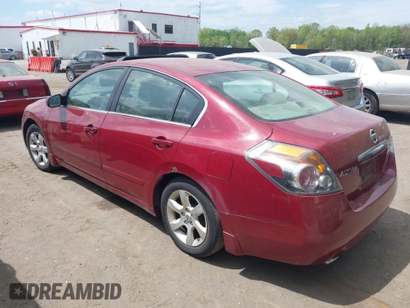 2008 Nissan Altima 2.5 S with VIN 1N4AL21E68C161938, listed as a IAAI auction lot 42100043 with 258,402 mi miles. Bid and sale history available at carsss.com. Image 3.