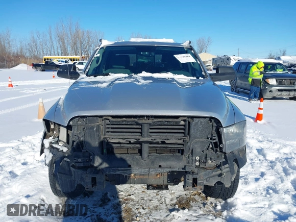 2015 Ram 1500 Big Horn z VIN 1C6RR7LT2FS620252, wystawiony jako IAAI lot #41149484 z przebiegiem 137 784 mil mil oraz . Historia ofert i sprzedaży dostępna na DreamBid. Obrazek 13.