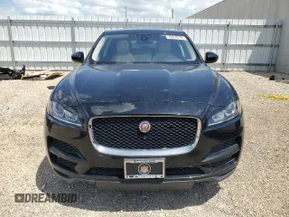 2017 Jaguar F-Pace z VIN SADCS2BN2HA493024, wystawiony jako Copart lot #62278135 z przebiegiem 93 077 mil mil oraz Czysty tytuł • Clean title. Historia ofert i sprzedaży dostępna na DreamBid. Obrazek 5.
