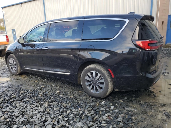 2023 Chrysler Pacifica Hybrid Limited with VIN 2C4RC1S72PR632173, listed as a Copart auction lot 44376615 with 28,558 mi miles and Clean Title. Bid and sale history available at carsss.com. Image 2.