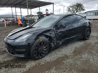 2021 Tesla Model 3 Performance z VIN 5YJ3E1EC0MF075439, wystawiony jako Copart lot #48197975 z przebiegiem 128 253 mil mil oraz Szkoda całkowita • Salvage title. Historia ofert i sprzedaży dostępna na DreamBid. Obrazek 1.