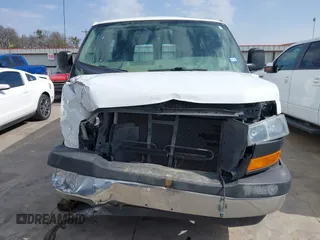 2019 GMC Savana Cargo with VIN 1GTW7AFGXK1220517, listed as a IAAI auction lot 41547025 with 131,264 mi miles. Bid and sale history available at carsss.com. Image 18.