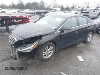 2015 Hyundai Sonata SE z VIN 5NPE24AF0FH174866, wystawiony jako IAAI lot #41114740 z przebiegiem 117 275 mil mil oraz . Historia ofert i sprzedaży dostępna na DreamBid. Obrazek 2.