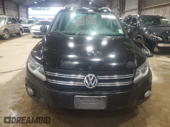 2012 Volkswagen Tiguan SE z VIN WVGAV7AX5CW536238, wystawiony jako Copart lot #55528005 z przebiegiem 127 732 mil mil oraz Szkody całkowita. Historia ofert i sprzedaży dostępna na DreamBid. Obrazek 5.