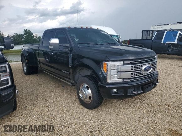 2018 Ford F-350 XL with VIN 1FT8W3CT7JEB47560, listed as a Copart auction lot 58320115 with 97,418 mi miles and Clean title. Bid and sale history available at DreamBid. Image 4.