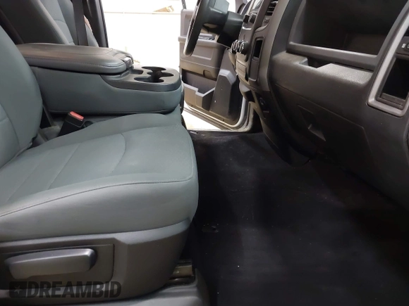 2018 Ram 1500 Express с VIN 1C6RR7FT5JS221341, выставлен на аукционе IAAI как лот 42496776 с пробегом 87 421 миль миль и . История ставок и продаж доступна на DreamBid. Изображение 5.