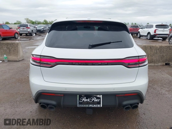 2025 Porsche Macan GTS with VIN WP1AG2A55SLB41796, listed as a IAAI auction lot 41936289 with 1,435 mi miles and . Bid and sale history available at DreamBid. Image 16.